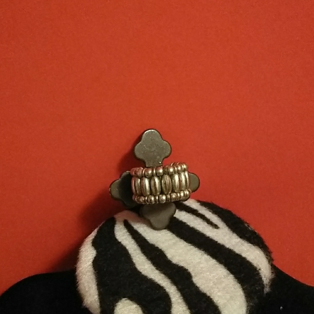 FASHION RING - Picture 3 of 3